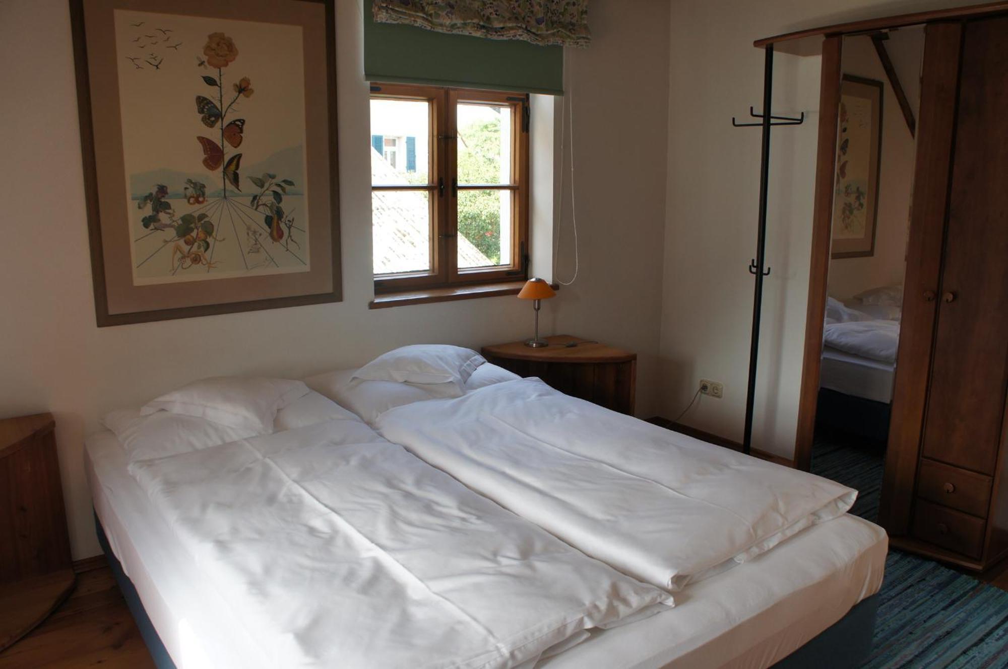 Hotel Schwarzer Adler แอร์ลังเงิน ห้อง รูปภาพ